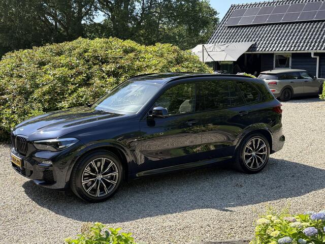 BMW X5 xDrive45e High Executive M-Pakket/Pano/Trekhaak/HUD/Carplay/Luchtvering