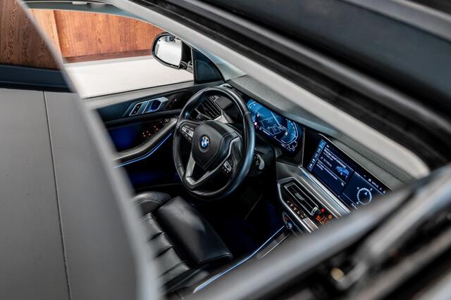 BMW X5 xDrive45e High Executive Pano | Memory | Luchtvering