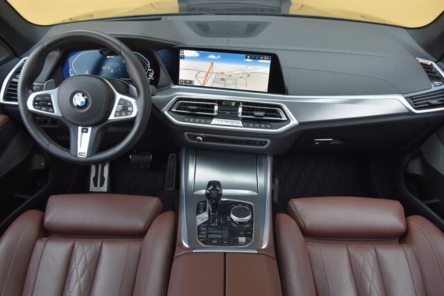 BMW X5 xDrive45e High Executive * M-Pakket * Laser * SOH 89% * Panoramadak * Comfortstoelen * Harman/Kardon * 22' Lm * 1e Eigenaar * Dealeronderhouden *