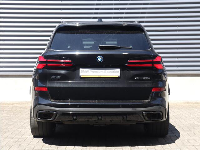 BMW X5 xDrive50e | M Sportpakket Pro | Panodak | Head-Up | Massage | Sky Lounge | Driving Assistant Prof. | Harman Kardon | Stoelventilatie | Soft Close | Parking Assistant Prof. | 21'' LM
