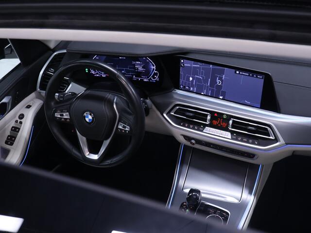 BMW X5 xDrive45e High Executive [PANORAMADAK, APPLE CARPLAY, HEAD-UP DISPLAY, ADAPTIVE CRUISE, ANDROID, TREKHAAK ELEKTRISCH, STOELVERWARMING, COMFORTSTOELEN, NIEUWSTAAT]