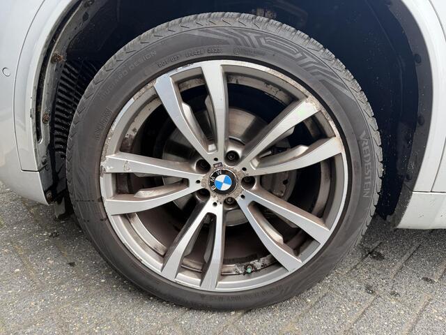 BMW X5 xDrive30d High Executive M-Sport | Panoramadak | 360* Camera | Harmon Kardon | Elektrische Achterklep | Elektrische Trekhaak |