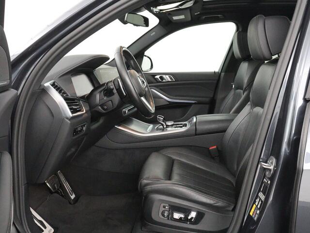 BMW X5 xDrive45e High Executive Plug In | M Sport | Pano | Laser Licht | Stoelventilatie | Trekhaak | Head Up | Leder Dashboard | Navigatie | Carplay | Harman/Kardon | Camera | Virtual