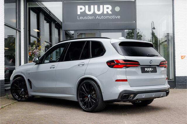 BMW X5 xDrive50e M-Sport PRO Pano - Trekhaak - Brooklyn Grau
