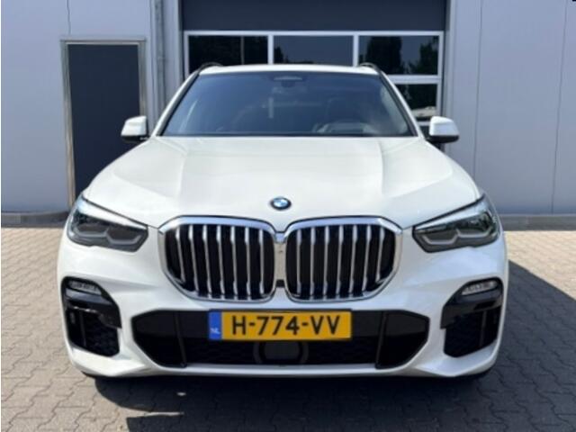 BMW X5 xDrive40i M-SPORT ** LED, NAVI+, LEDER, PANO, TREKH, MEMORY, HuD, 21-inch LMV ** UNFALLFREI - VOL. BMW ONDERH. ** ** INFORMEER OOK NAAR ONZE AANTREKKELIJKE FINANCIAL-LEASE TARIEVEN **