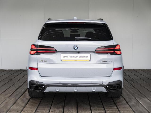BMW X5 xDrive50e | M Sportpakket Pro | Innovation Pack | Comfort Access | Soft-Close | Sky Lounge | Harman Kardon | 21''
