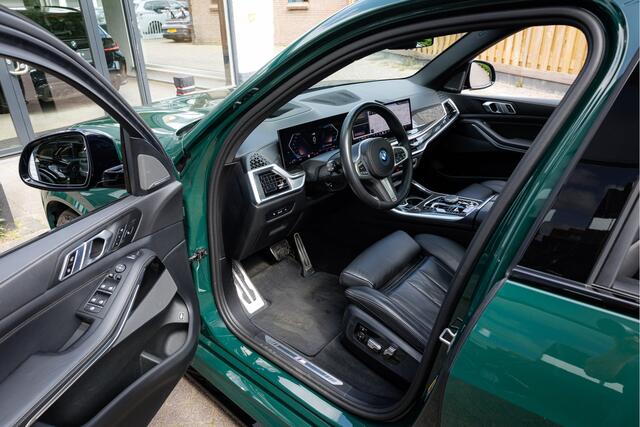 BMW X5 xDrive50e M-Competion British Racing Green - Skylounge - SoftClose - Trekhaak