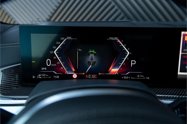 BMW X5 xDrive50e LCI M-sport Pro MStoel Bowers&W ACC Skylounge Massage Kristal 360 Head Up Keyless Trekhaak