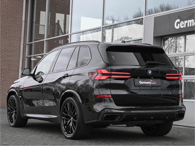 BMW X5 xDrive50e 489pk M-Sport Pro Pano Tr-Haak H&K 21-Inch 360-Camera VOL!