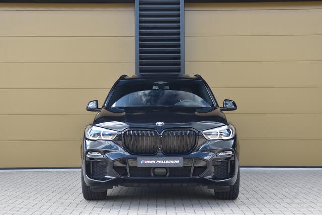 BMW X5 xDrive40i High Executive * M-Sport * Panoramadak * Soft close * Trekhaak * Stoelmassage * Comfortstoelen *