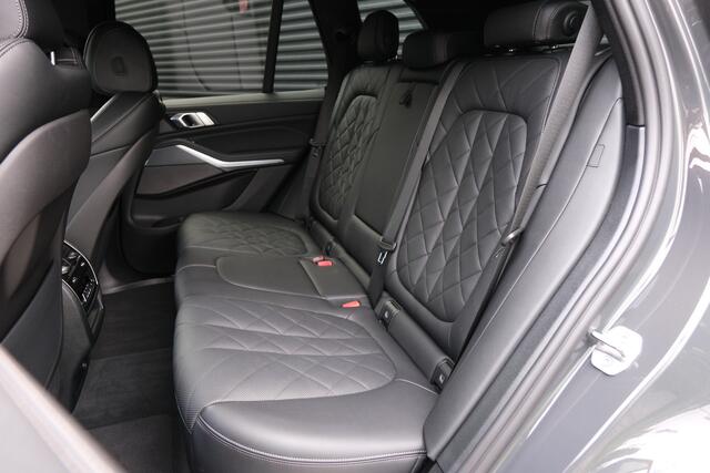 BMW X5 xDrive45e High Executive | BTW | M-Sport PRO | Laser | Head Up | Achteras Besturing |