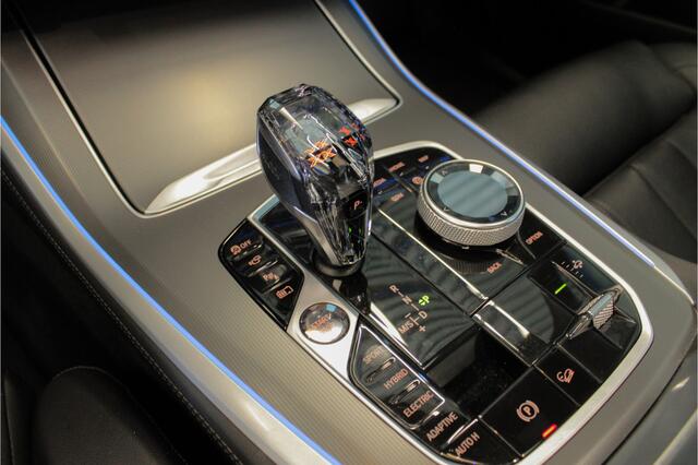 BMW X5 xDrive45e High Executive |trekhaak|meesturende as|pano|adaptive cruise|360 camera|dealer onderhouden|