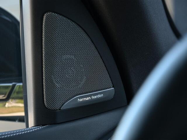 BMW X5 xDrive50e M-Sport Pro | Panoramadak | HUD | Harman/Kardon | Active Cruise | 360 Camera | Stoelverwarming + Ventialatie | Memory Seats | BMW Gesture Control | Ambiance Interieur |