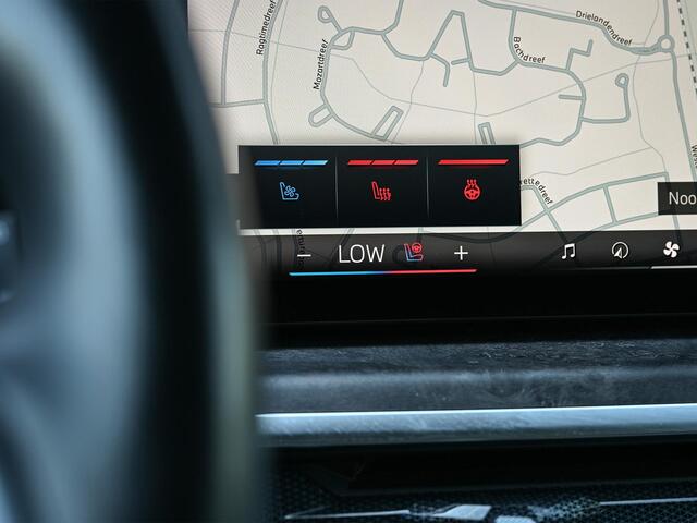 BMW X5 xDrive50e M-Sport Pro | Panoramadak | HUD | Harman/Kardon | Active Cruise | 360 Camera | Stoelverwarming + Ventialatie | Memory Seats | BMW Gesture Control | Ambiance Interieur |