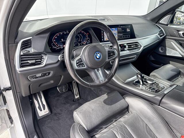 BMW X5 xDrive45e High Executive M-Sport van internet gehaald ivm schade 21-7, staat bij Autoschade Amersfoort. Info Pieter 22 Inch / Glazen Schuifdak / Bowers & Wilkins / Comfort Acces / Shadow Line koplampen / Getinte ramen Achter / Stoelventilatie / Stoel verwarming Voor + Achter / Driving Prof / Parking Prof / Head Up Display