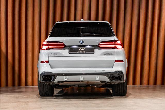 BMW X5 xDrive50e Launch Edition | M-Sport zetels | Panorama | 360 Camera | HUD | H&K | Stoelventilatie | ACC | 22'' Velgen | Elek trekhaak | BTW Auto | Dealer onderhouden