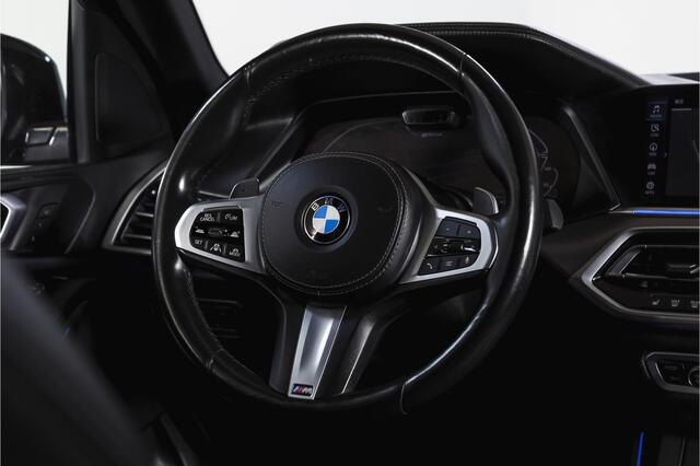 BMW X5 xDrive45e High Executive | S/K-Panodak | Dig. Cockpit | Adapt. Cruise | Stoel-+ Achterbankverw. | PDC | 360 Camera | NAV + App. Connect | ECC | Elek. Klep | Elek. Trekhaak | LM 20" |