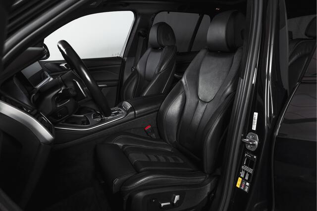 BMW X5 xDrive45e High Executive | S/K-Panodak | Dig. Cockpit | Adapt. Cruise | Stoel-+ Achterbankverw. | PDC | 360 Camera | NAV + App. Connect | ECC | Elek. Klep | Elek. Trekhaak | LM 20" |
