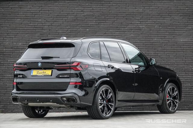 BMW X5 xDrive50e 490Pk X-Drive | M-Sport Pro | Shadowline | Luchtvering | Panoramadak | 360° Camera | Harman-Kardon | Head Up Display | Trekhaak | 22''