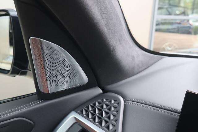 BMW X5 xDrive50e NL- Auto!! Bow&Wil I M-Sport Stoel + Verkoel/Verwarmd