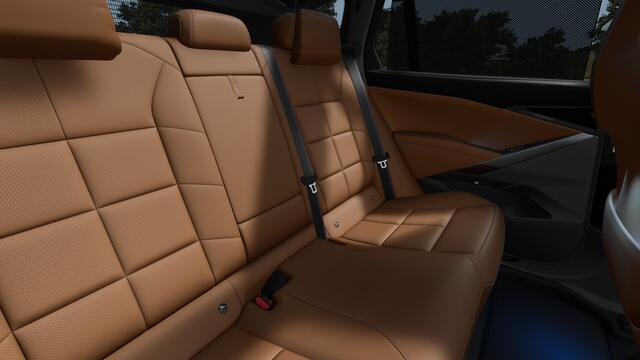 BMW X5 40 xDrive M Sport Automaat / Panoramadak / Trekhaak / Bowers & Wilkins / 3D Head-Up / Multifunctionele stoelen / Parking Assistant Professional /