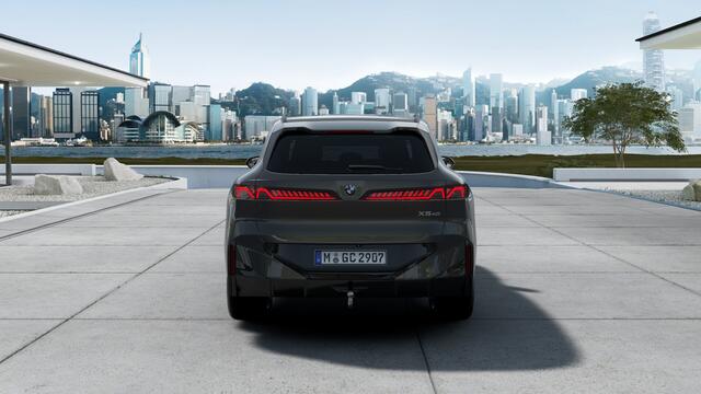 BMW X5 40 xDrive M Sport Automaat / Panoramadak / Trekhaak / Bowers & Wilkins / 3D Head-Up / Multifunctionele stoelen / Parking Assistant Professional