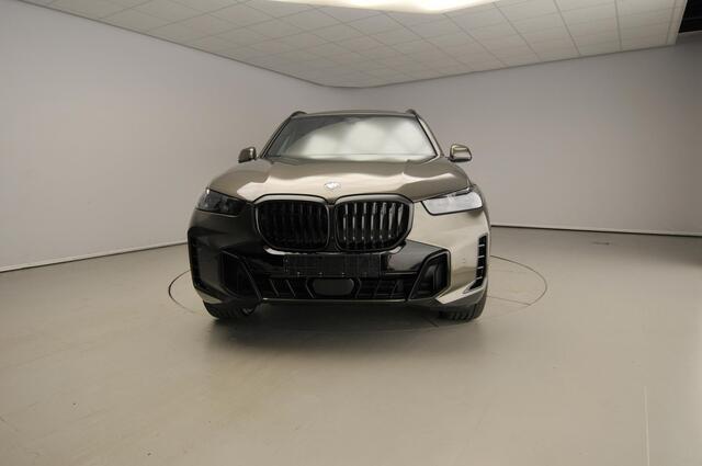 BMW X5 xDrive40d | M Sportpakket Pro | Innovation Pack | Travel Pack | Comfort Pack