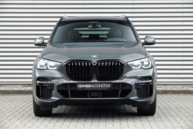 BMW X5 xDrive45e High Executive | M-Sport | Panodak | Achteras Besturing | Laser | HUD |