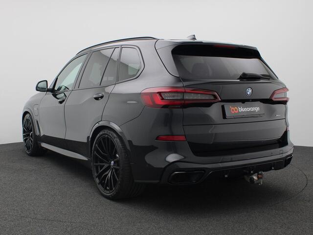 BMW X5 xDrive45e High Executive 394PK Aut. SOH 95%, M-Sport, Panoramadak, Trekhaak, Bowers & Wilkins Audio, Elektr. Achterklep, Leder, Memorystoel, Luchtvering, 22" LM Velgen