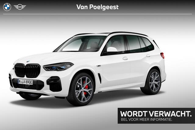 BMW X5 xDrive45e | Trekhaak | Panoramadak | Active Cruise Control | Head-up Display |