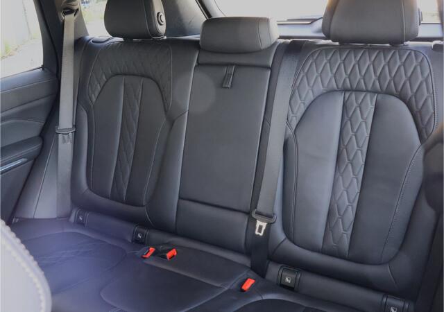 BMW X5 xDrive45e M Sport | Pano | Diamantpook | Laser | Lucht | Hud | Comfort |