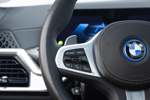 BMW X5 xDrive50e | Panoramadak | H&K Audio | M-Sport | Travel Pack |