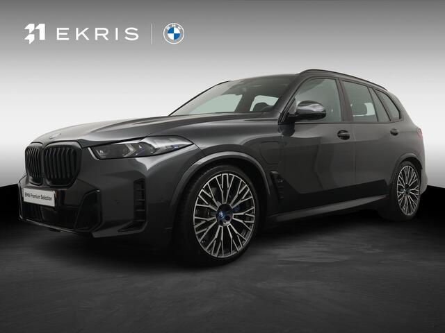 BMW X5 xDrive50e | SoH 100% | M Sportpakket | Panoramadak | Head-Up | Harman Kardon | Stoelventilatie | Stoelverwarming V+A | Carbon interieur | 22'' | Comfortzetels |
