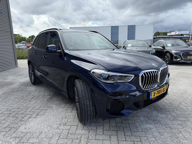 BMW X5 xDrive45e High Executive M Sport Panoramadak Trekhaak Carplay Laser Licht Harman- Kardon Sound Systeem Keyless Entry Head-Up Display