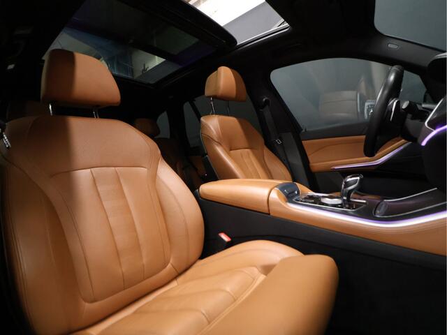 BMW X5 xDrive45e M Sport [MAXTON DESIGN, SCHUIFKANTELDAK, TREKHAAK INKLAPBAAR, BMW LASER, 360 CAMERA, ADAPTIVE CRUISE, LUCHTVERING, APPLE CARPLAY, MEMORY SEATS, STOELVERWARMING, NIEUWSTAAT]