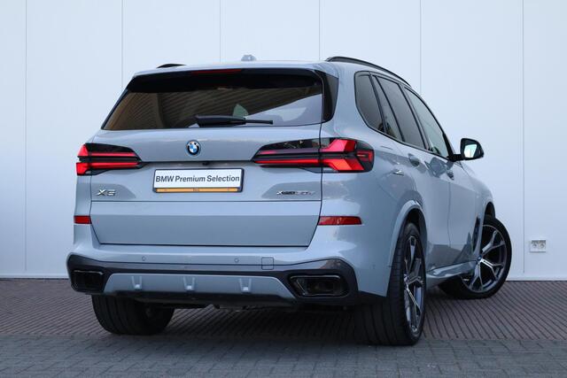 BMW X5 xDrive50e | SoH 100% | Sportpakket Pro | Leder Invidual Merino Schwarz | Integral Active Steering | Driving Assistant Professional | Pano Dak | Harman Kardon |