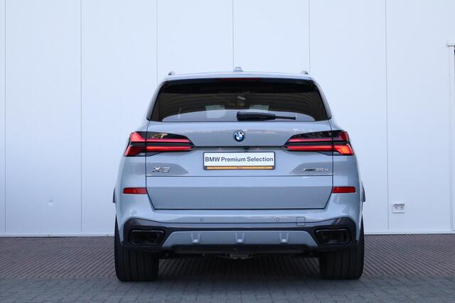 BMW X5 xDrive50e | SoH 100% | Sportpakket Pro | Leder Invidual Merino Schwarz | Integral Active Steering | Driving Assistant Professional | Pano Dak | Harman Kardon |
