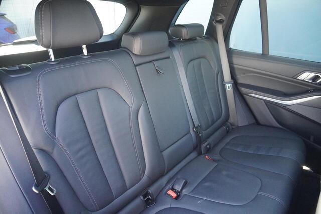BMW X5 xDrive45e M Sportpakket | Panoramadak | Active Steering | Harman Kardon | Head-Up Display | Driving Assistant Professional
