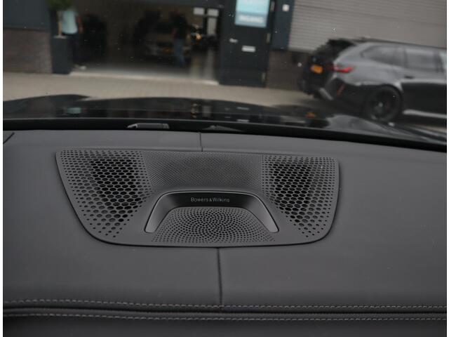 BMW X5 xDrive45e M Sport | Skylounge | Bowers en Wilkins | Softclose | Trekhaak | 22 Inch