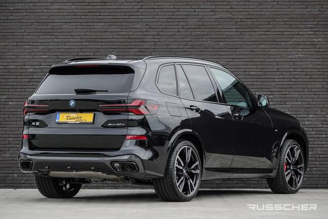 BMW X5 xDrive50e 490Pk X-Drive | M-Sport Pro | Shadowline | Luchtvering | Panoramadak | 360° Camera | Harman-Kardon | Head Up Display | Trekhaak | 22''