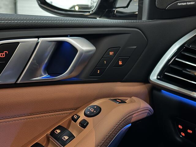 BMW X5 45e M-Performance Seats | 360 View | Panorama | ACC | Kristal pook | Head-Up | Laser-LED | Memory | Harman-Kardon | Keyless-Go | Trekhaak | Drive Assist Pro. | Leder | 4-Zone Clima | Standkachel | Rijklaarprijs & Bovag garantie | Carplay | Draadloos Laden | DAB | Sfeerverlichting |