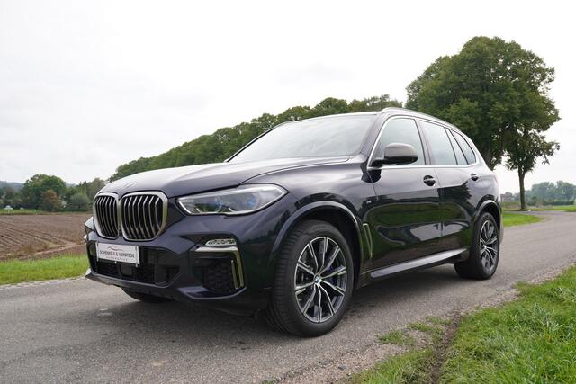 BMW X5 M50d High Executive / Sky Lounge / Rear Seat Ent / Achteras besturing / Trekhaak / Co Pilot / Nappa /