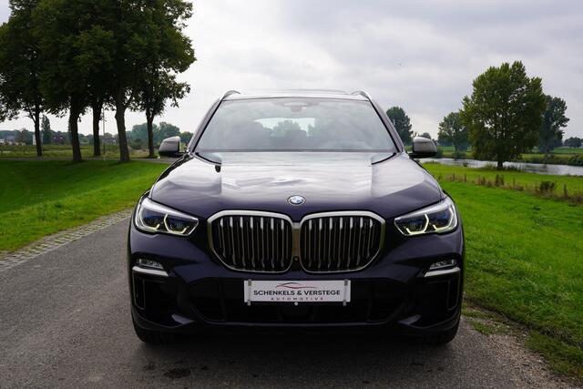 BMW X5 M50d High Executive / Sky Lounge / Rear Seat Ent / Achteras besturing / Trekhaak / Co Pilot / Nappa /