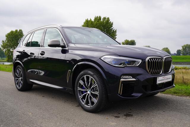 BMW X5 M50d High Executive / Sky Lounge / Rear Seat Ent / Achteras besturing / Trekhaak / Co Pilot / Nappa /