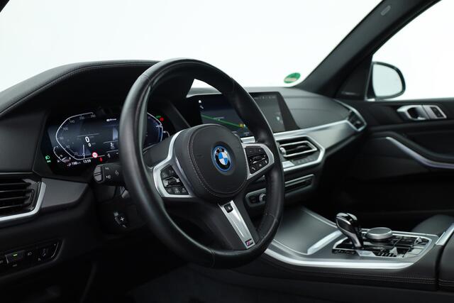 BMW X5 xDrive45e Executive | Rijklaar! | S/K-Dak | E-Trekhaak | Luchtvering | HUD | 360*+PDC | Harman/Kardon | Leder+Memory | A-Cruise | Nav+App.Connect | Sfeerverl. | E-Klep | LED | 21'' V