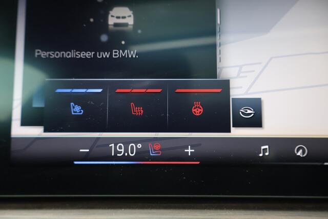 BMW X5 xDrive50e 490PK | SOFTCLOSE | H/K | 22" | PANORAMADAK | STOELKOELING MASSAGE VERWARMING | STUURWIELVERWARMING | ELEKTRISCHE TREKHAAK | COMFORT PLUS PACK | INNOVATION PACK | M PACK | TRAVEL PACK | WARMTECOMFORT PACK | ETC.