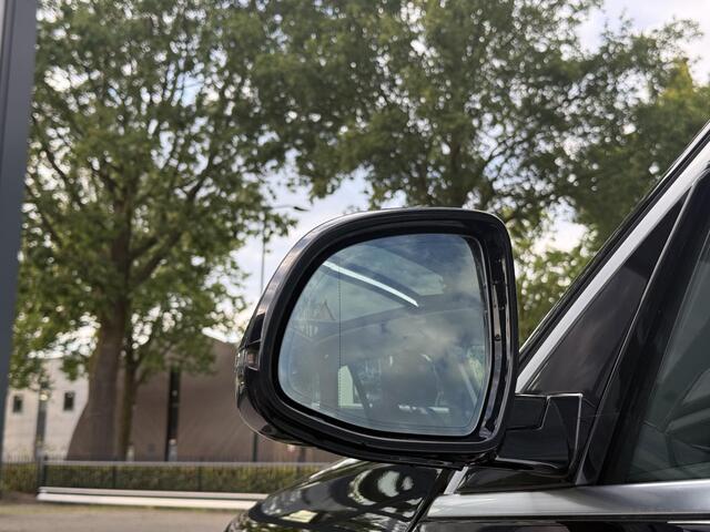 BMW X5 xDrive45e High Executive VAN: € 61.900- VOOR: € 59.877,- UW HERFSTVOORDEEL: € 2.023,-| LASER LED| ELEKTRISCHE TREKHAAK | PANO| HUD| BMW DEALER ONDERHOUDEN| DRIVING ASS. PROFF| KEYLESS | MEMORY STOEL| DODE HOEK SENSOR|