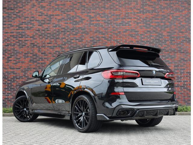 BMW X5 M50i | B&W - Bodykit - HUD
