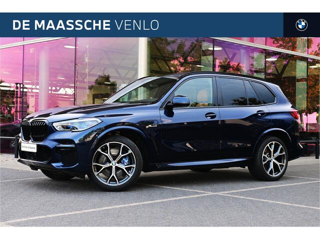 BMW X5 xDrive45e M Sport Automaat / Panoramadak / Comfortstoelen / Massagestoelen / Laserlight / Harman Kardon / Head-Up / Parking Assistant Plus