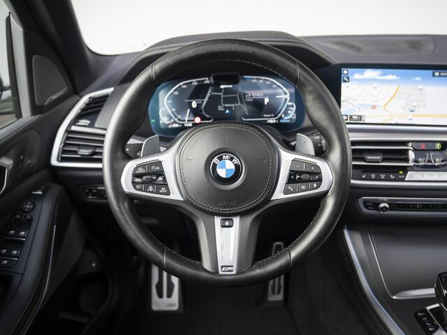 BMW X5 xDrive45e | M Sportpakket | Comfort Access | Panoramadak | Driving Assistant Plus | Harman Kardon | Head Up Display | 21 inch | Trekhaak